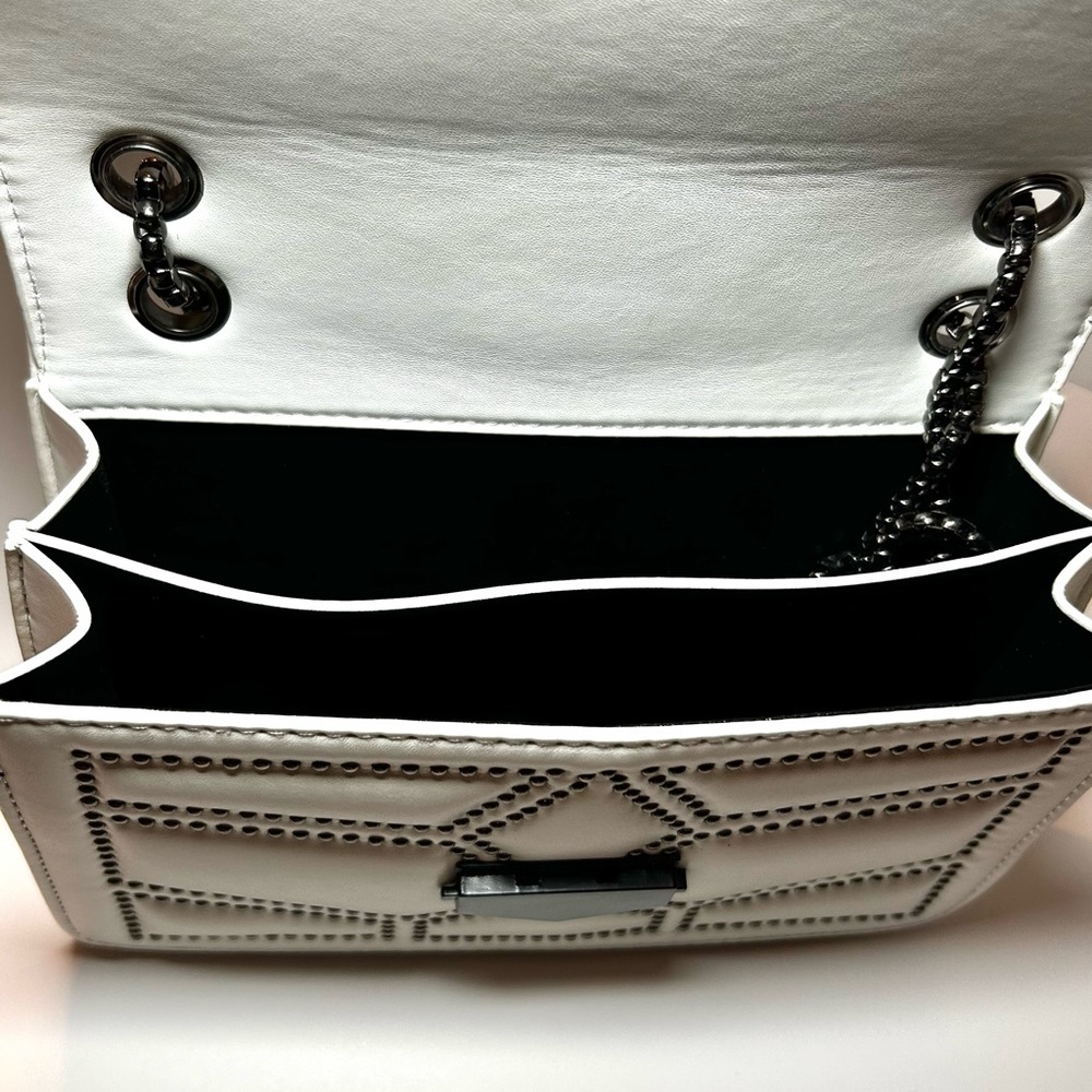 🌸Creme Vegan Leather Studded Shoulder Bag - Picture 4 of 5